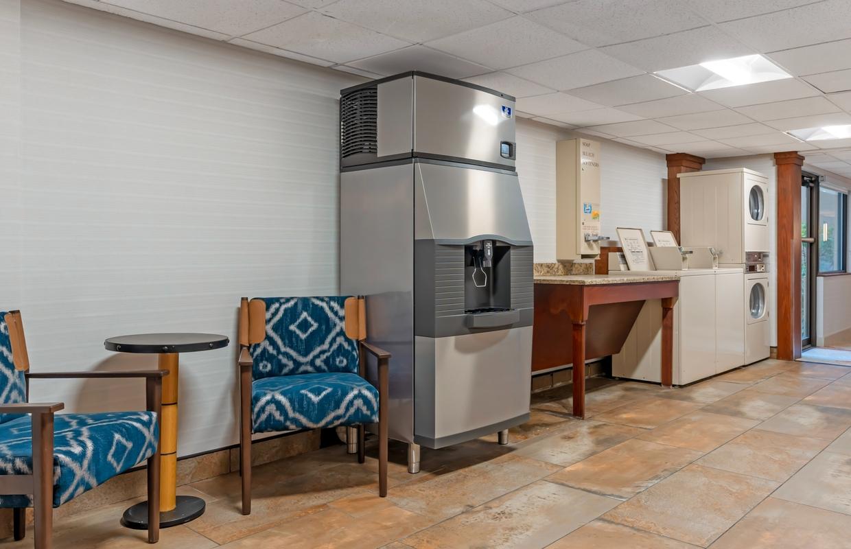 Best Western GranTree Inn Guest Laundry